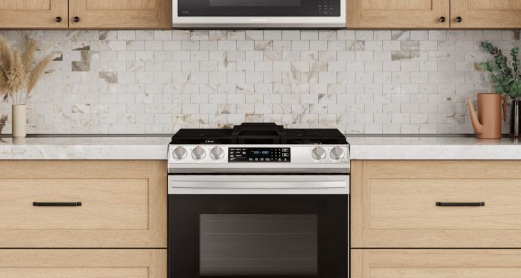 Slim Fit Sports Jacket For Style And Versatility