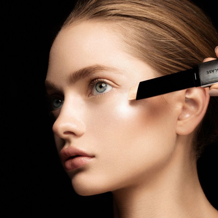 Vanish Flash – Highlighting Stick – Hourglass Review