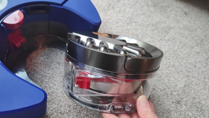 Dyson 360 Vis Nav Reviewing the Best High-Suction Robot Vacuum for Pet Hair